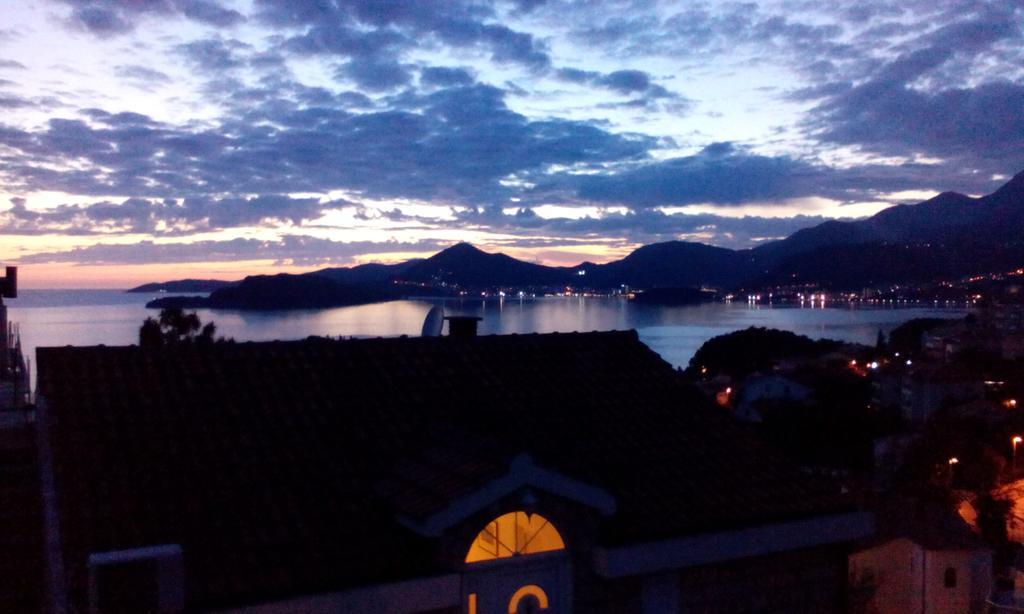 Apartments Muhar Sveti Stefan Luaran gambar