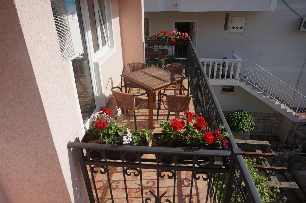 Apartments Muhar Sveti Stefan Luaran gambar